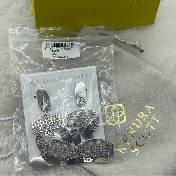 KENDRA SCOTT Emmet Statement Earrings in Silver Filigree NWT - Picture 10 of 13